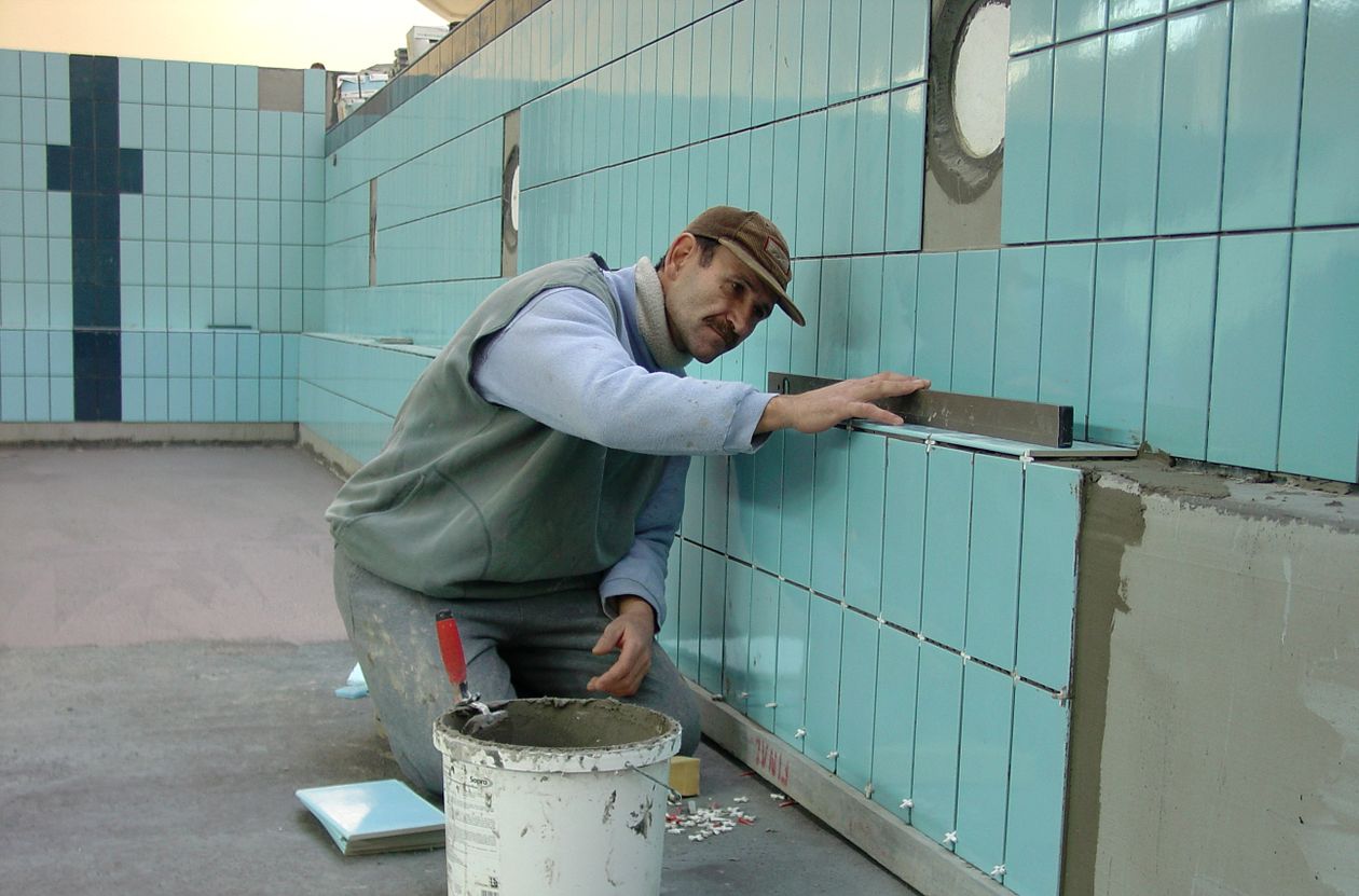 Painting and tiling service category
